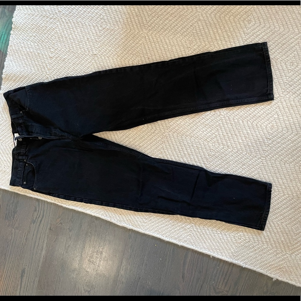 Liza Ultra High Rise Slim Straight Jeans. Perfect Condition